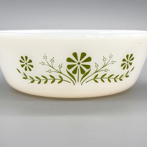 Vintage Glasbake Green Daisy Milk Glass Casserole Dish With Side Grip 2 Quart - Picture 2 of 5